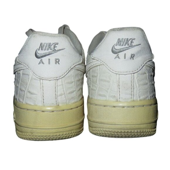 Nike Air Force 1 '07 LV8 White Croc Embossed Leather Low Top Sneakers 749144 103 - Picture 3 of 8